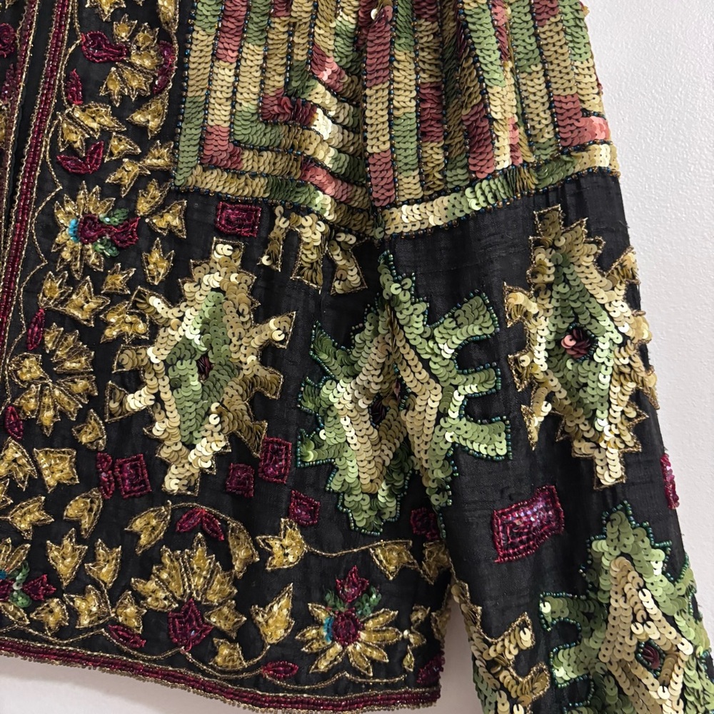 Adrianna Papell Evening black & gold fully sequined embroidered jacket - Picture 3 of 8